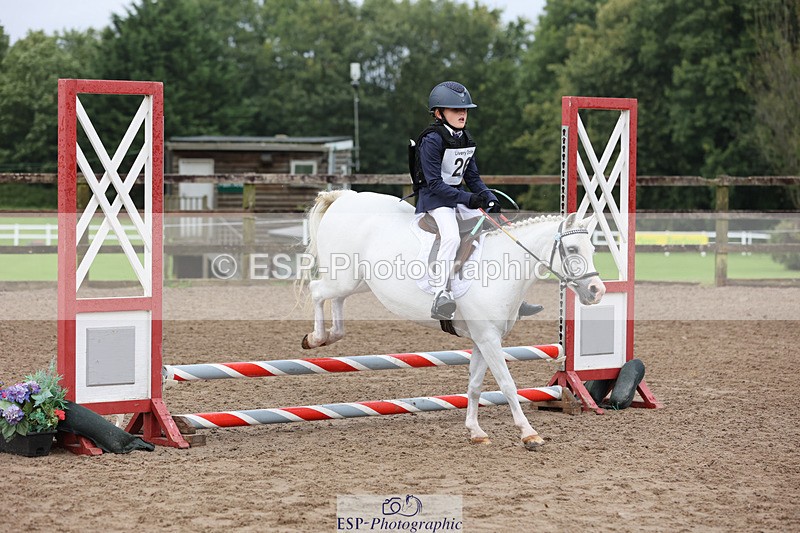 240822X-091915-00444 - 40cm R1 8.30 to 9.30