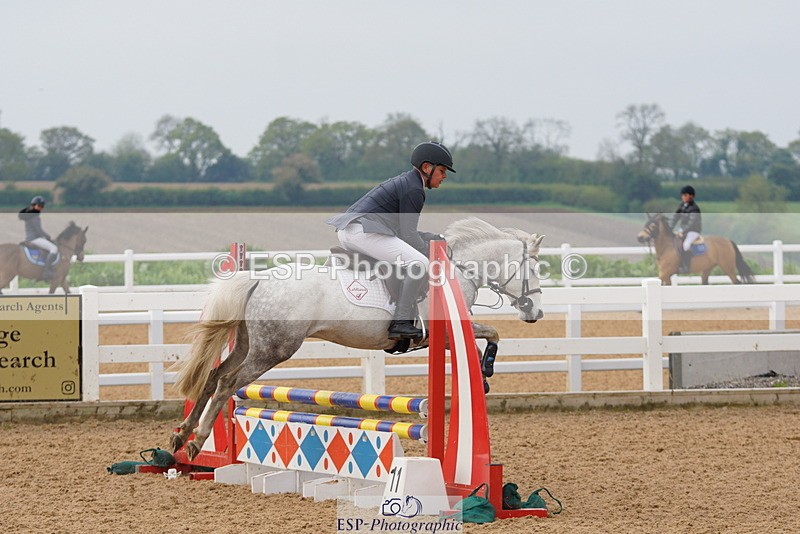 230513A-084146-00175 - Cls 1 Pony Intro 70cm