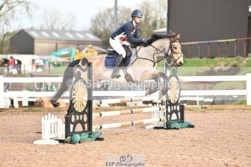 241206-095421-00113 - Cls 2 British Novice and 90cm Open
