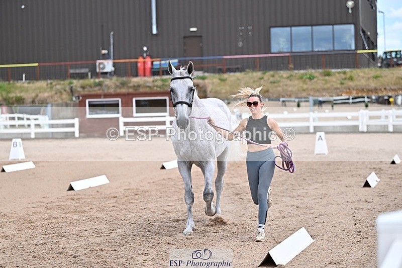 250716-131600-00420 - Trot Up 12.30 to 1.30