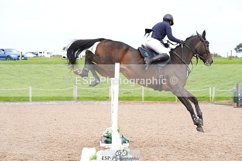 240915A-151554-10841 - Cls 28 Chard Sept GP Jump Off