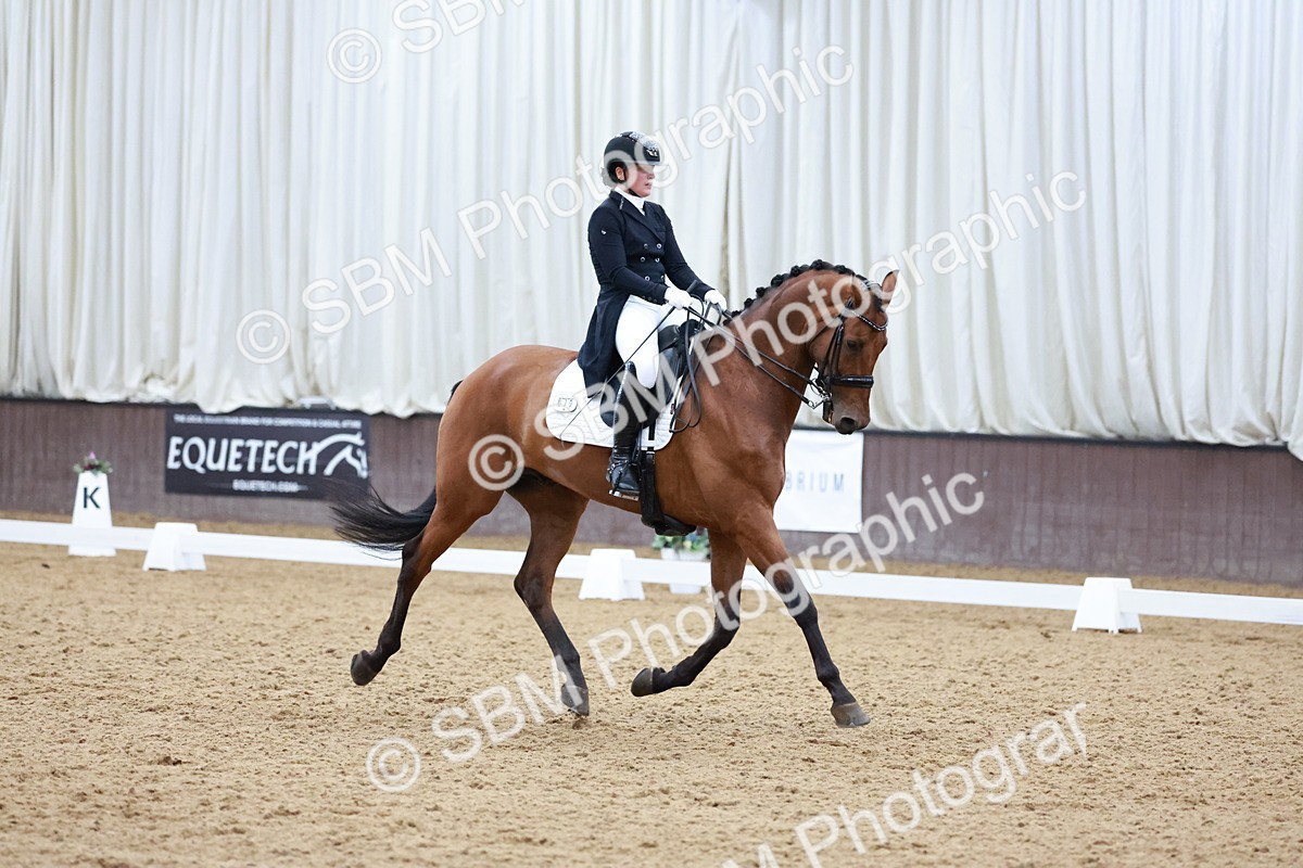 SBM_021078 - Class 13 - FEI INT I - 16.26-17.14
