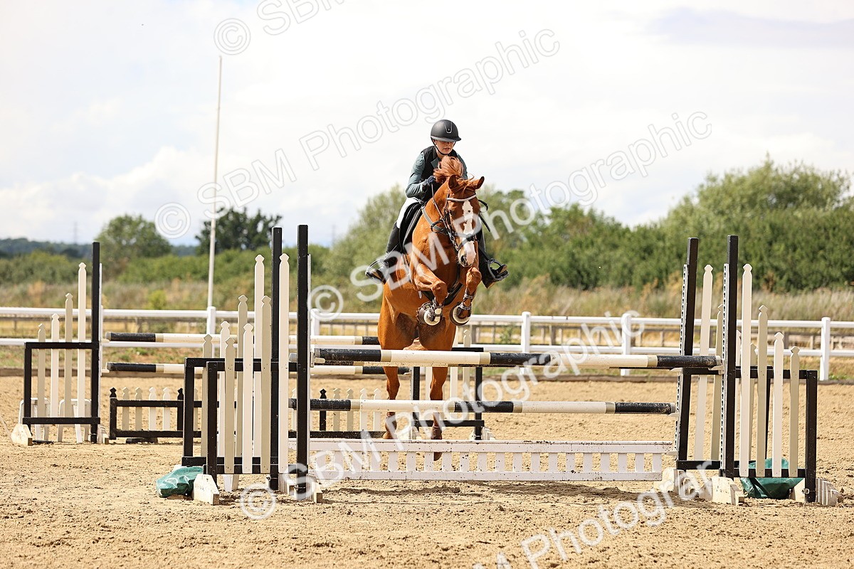 SBM_026987 - Class 13 - Senior Newcomers - 1.10m