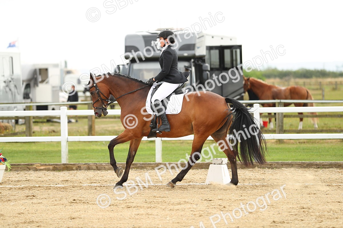 SBM_017724 - Class 13 - Novice 23 - 14.27-15.16