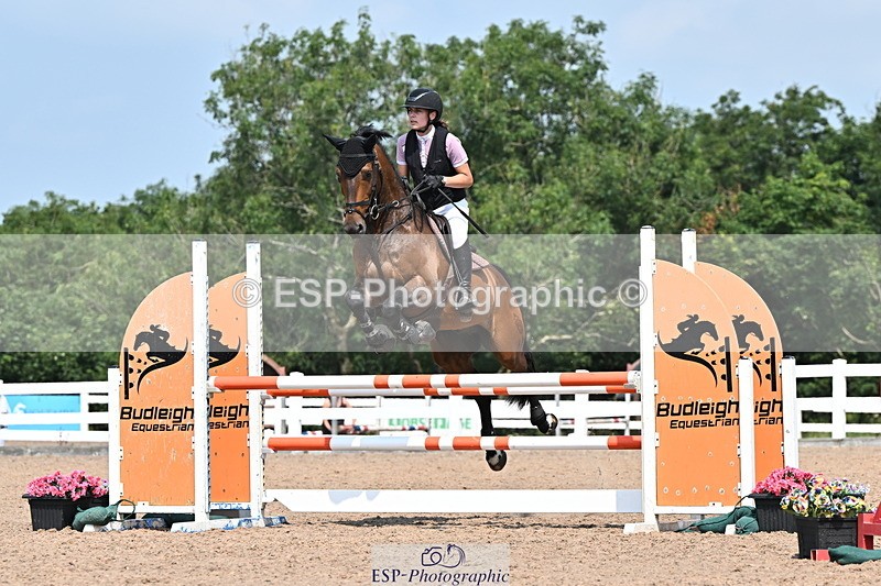 240801A-121122-00695 - Cls 10 1.05m Amateur Qualifier