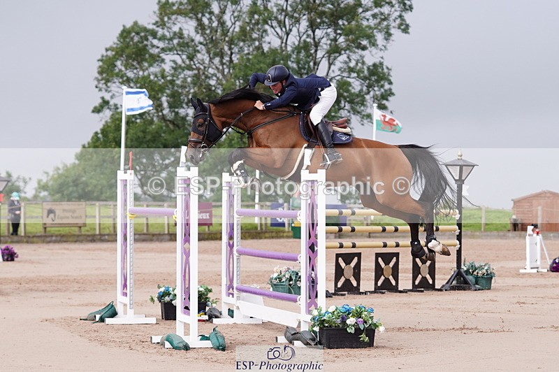 240720A-091920-13750 - Cls 3, 3 Star Small Tour 1.40m