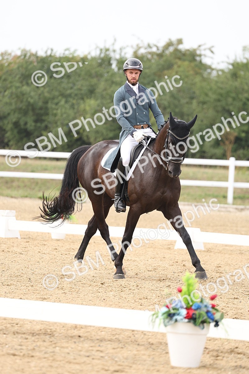 SBM_008323 - Class 10 - FEI INT I - 16.10-16.50