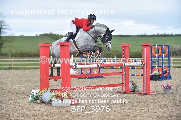 BPP_3976 - CLASS 4 Senior Newcomers/ 1.10m Open