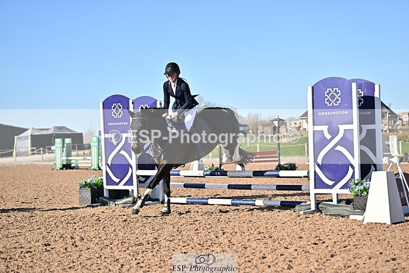 250401-170525-00261 - 70cm classes