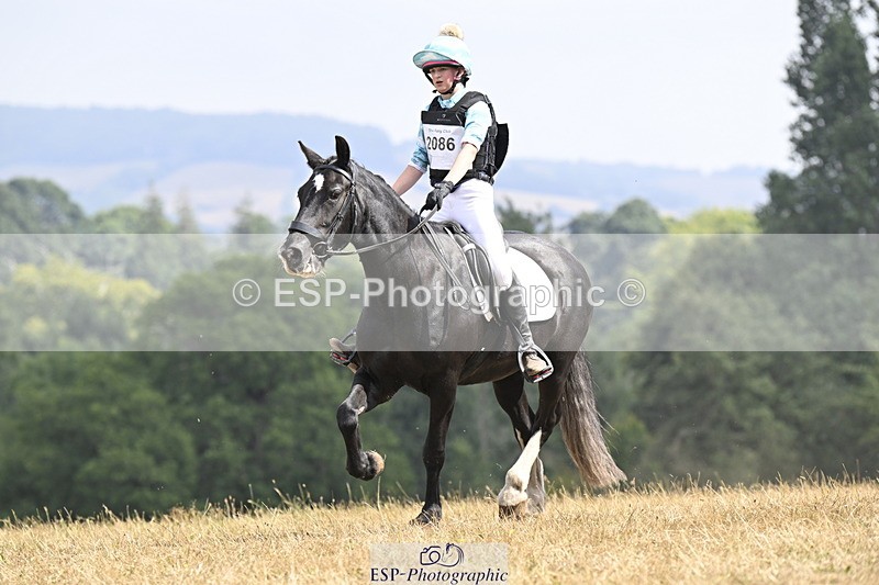 250824A-131517-36826 - 2086-Natalie.Squire-Charcoal