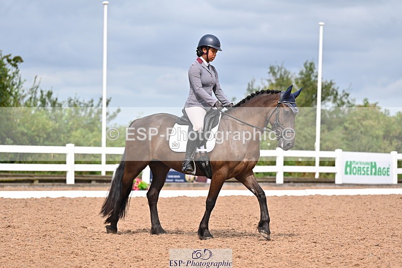 240817A-114847-08146 - 247-Maddie.Caunt-Desach.Cinderella