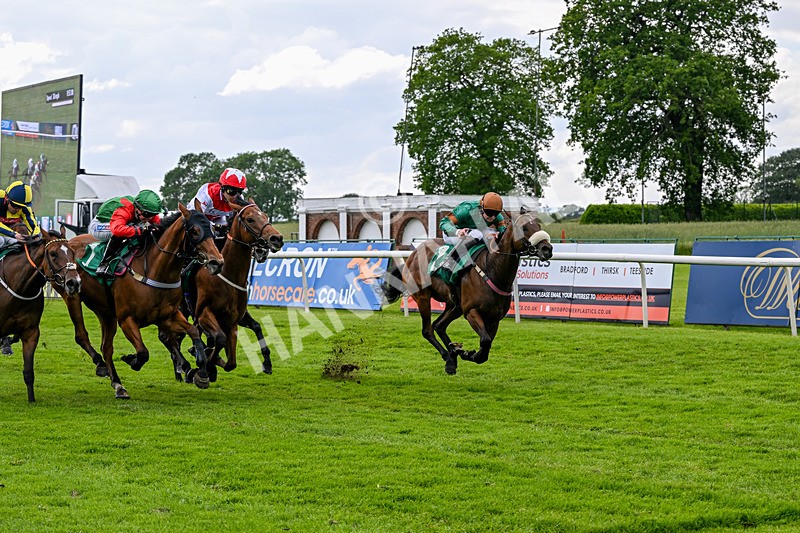 050626-Race 6-Military Girl-3643 - Race 6 16.45pm David Ritchie Is 50! Happy Birthday! Fillies' Handicap