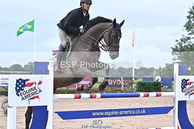 250731-101853-00341 - Cls 02 Snr Fox 1st Rnd