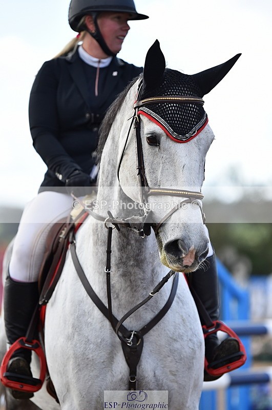 231014A-145214-05355 - Cls 15 1.05m Amateur Q 2nd R