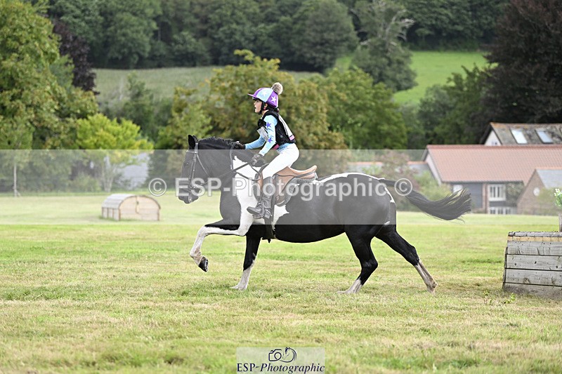 240825X-102544-31338 - 70cm XC 10.00 to 11.00