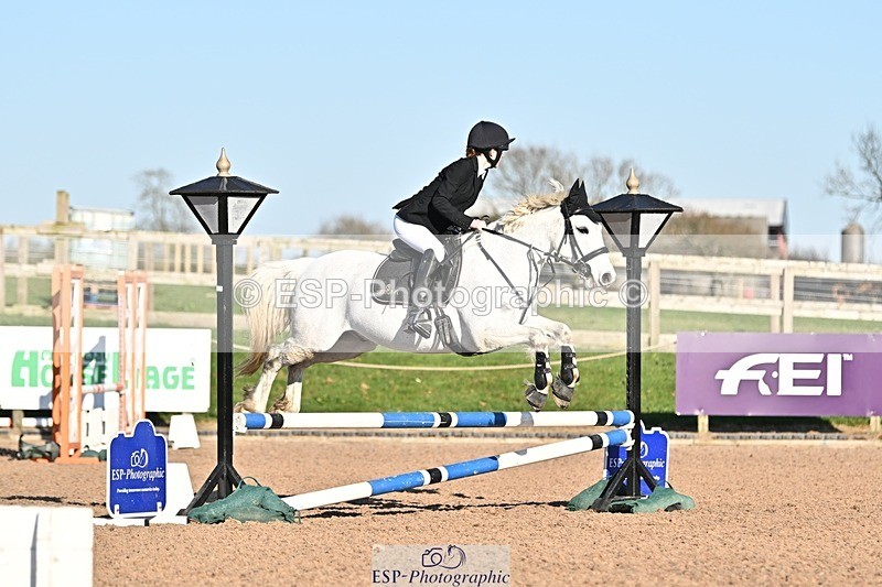 250401-172028-00367 - 70cm classes