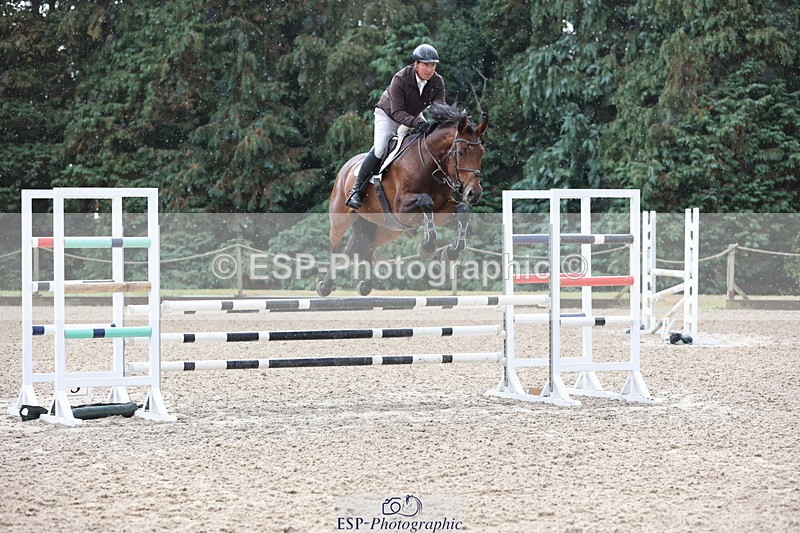 250831A-121126-10123 - Cls 42 Snr 1m Grand Prix