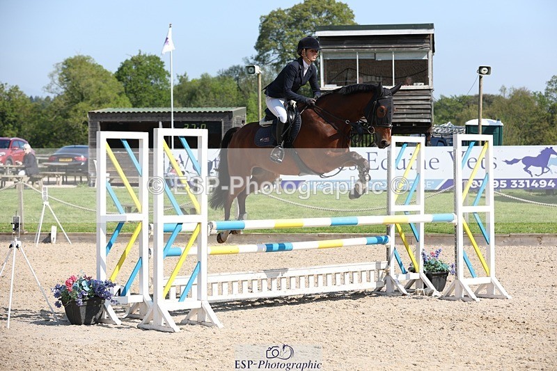 230513-100541-03666 - Cls 18 Snr 1.05m Open