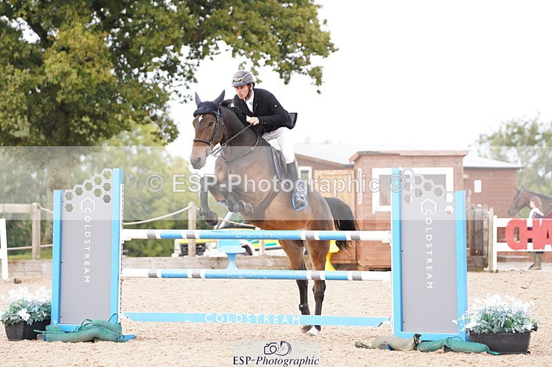 241004A-143234-00737 - Fri 04 Snr Fox & 1.20m Open