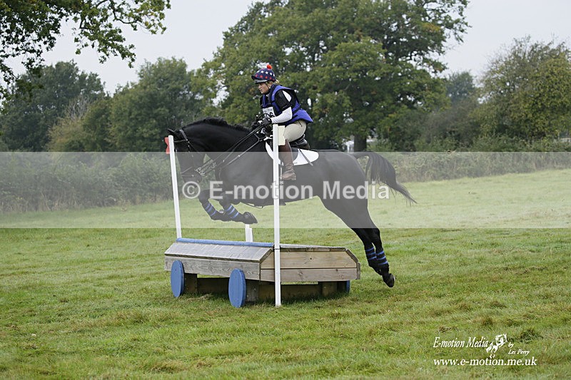 WWHT 171021 0193 - Novice Restricted (0.80m)  17/10/21