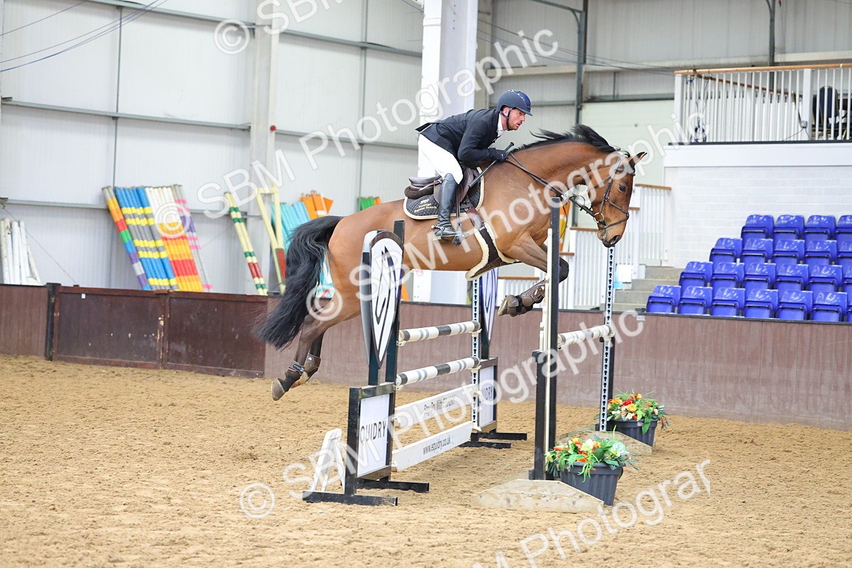 SBM_002951 - Class 8 - Senior Newcomers - 1.10m