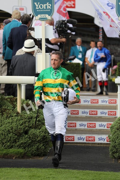 yr20082022r4-46 - Race 4 3.35pm Sky Bet Ebor