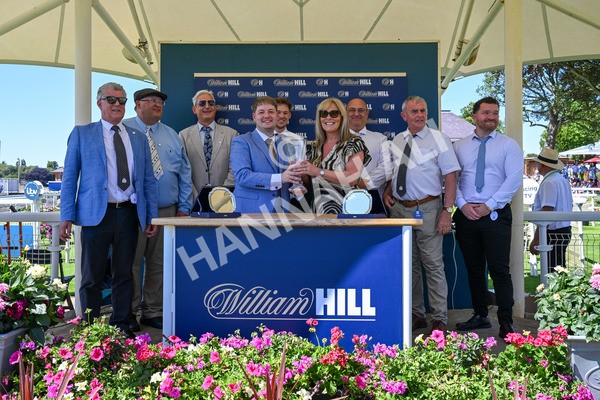 110725-Race 1-Obelix-0175 - Race 1 2.10pm William Hill Extra Place Races Daily Handicap