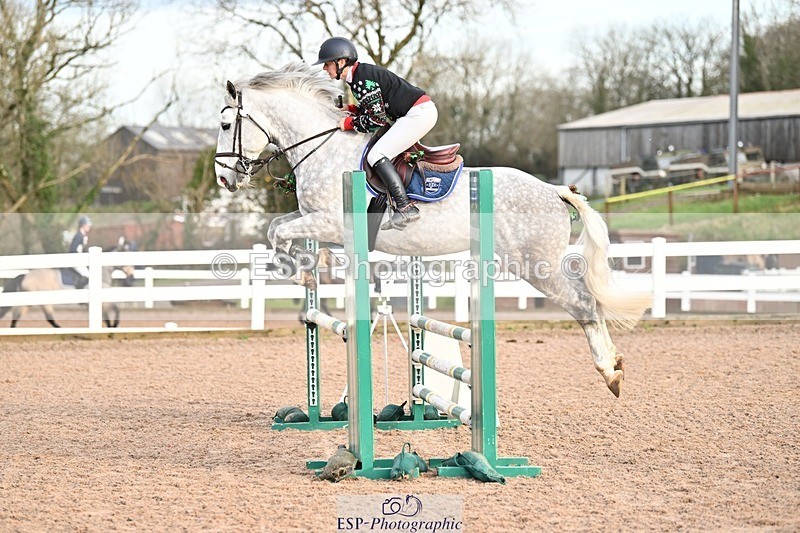 241206-094826-00089 - Cls 2 British Novice and 90cm Open