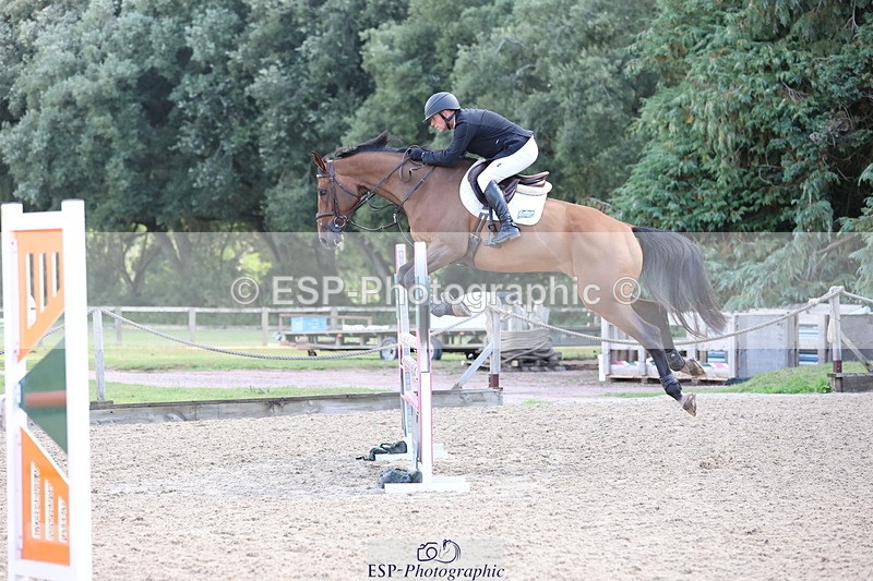 250831A-083932-08727 - Cls 40 Snr Newcomers