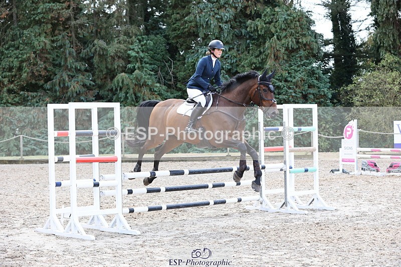 250829A-110648-01285 - Cls 7 British Novice and 90cm