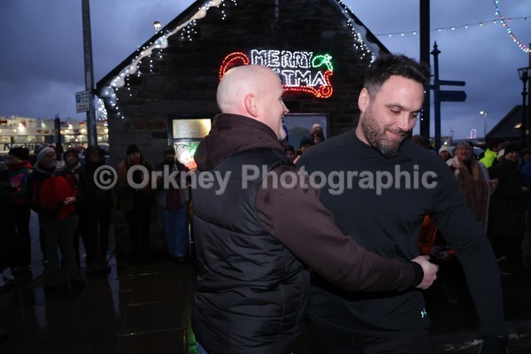 DAD_2050 - Stromness Yule Log Pull