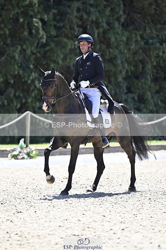 250522A-121043-03389 - B-324-Tim.Price-GARCON