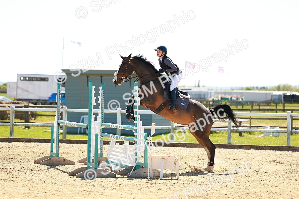 SBM_001121 - Class 4 - Senior Newcomers 1.10m