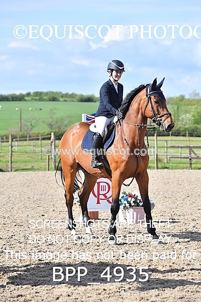 BPP_4935 - SUN CLASS 25 Senior Newcomers/ 1.10m Open