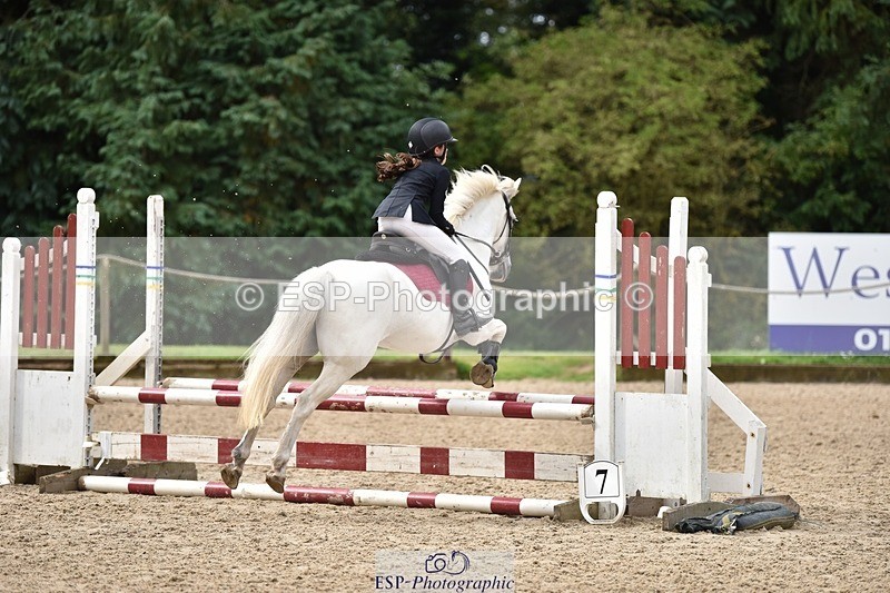 240802-100626-00709 - 70cm Round 1