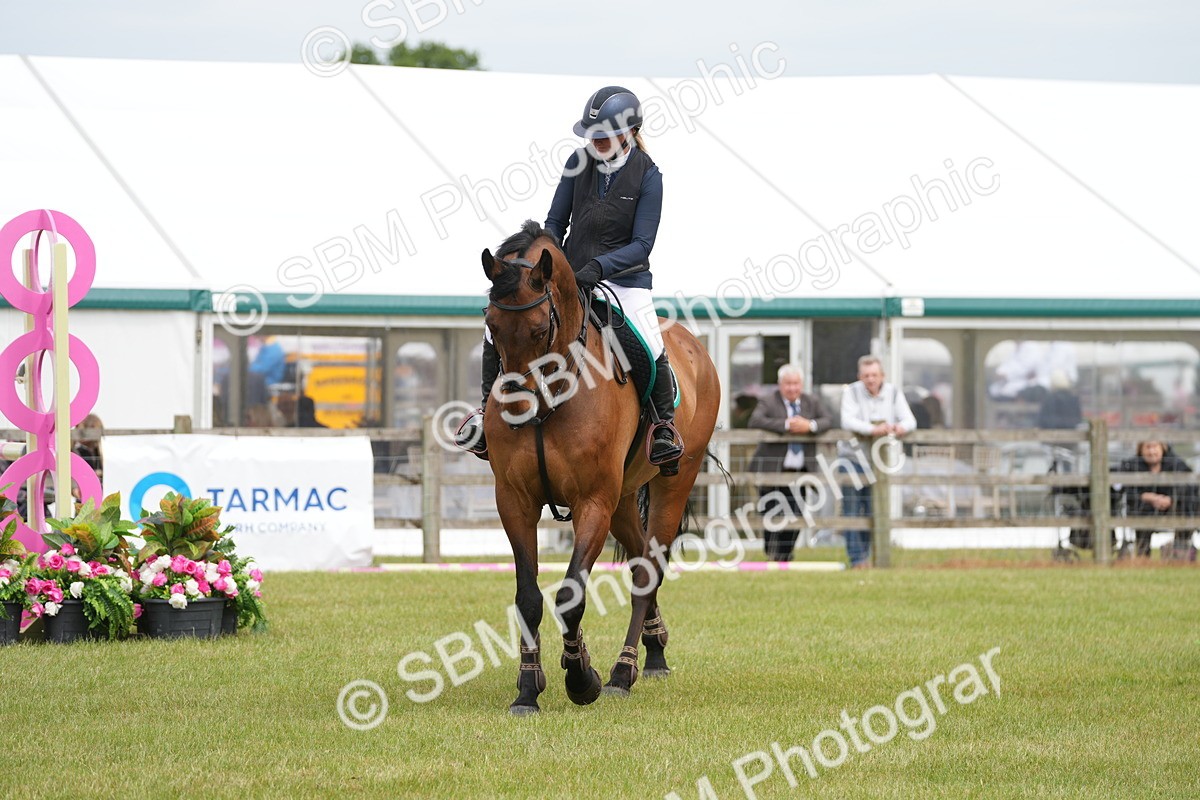 SBM_06486 - Class 202 - National 1.40m Open