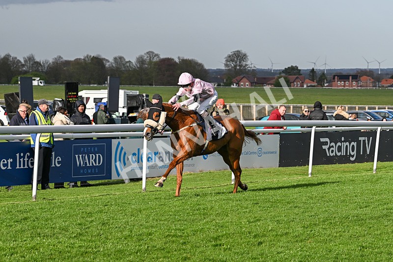 160425-Race 8-Two B Tanned-4356 - Race 8