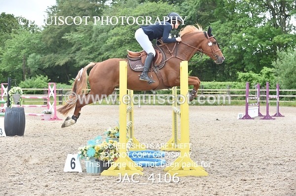 JAC_4106 - CLASS 4 - SAT -Senior Newcomers/ 1.10m Open