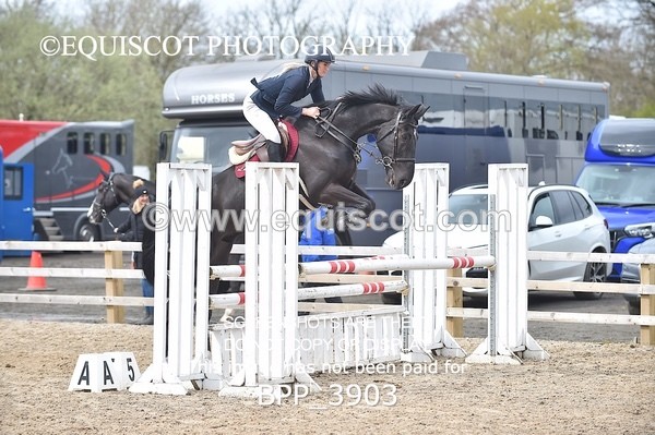 BPP_3903 - CLASS 4 Senior Newcomers/ 1.10m Open