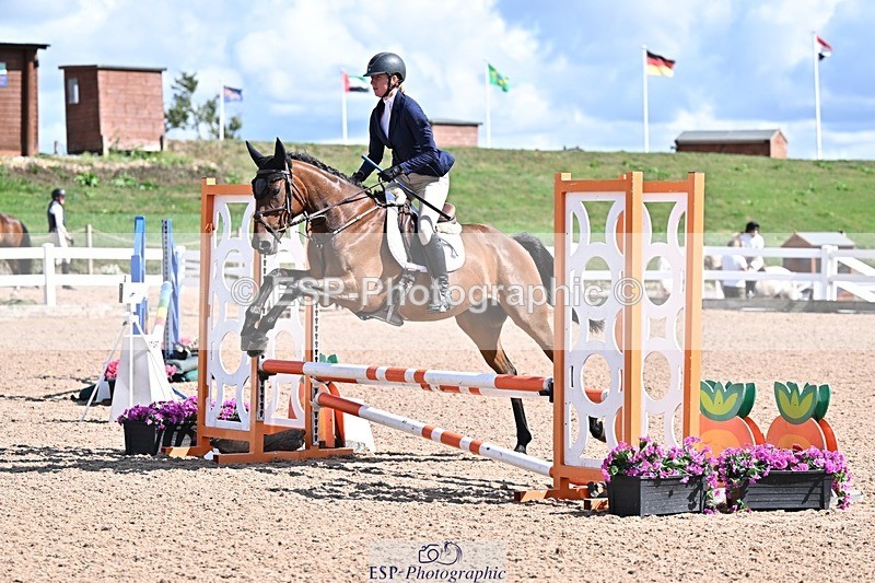 250729-160555-00225 - 70cm