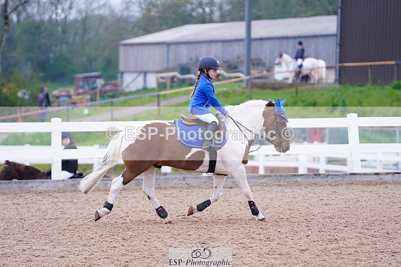 240505A-082626-03819 - Cls 11 Clear Round 50cm