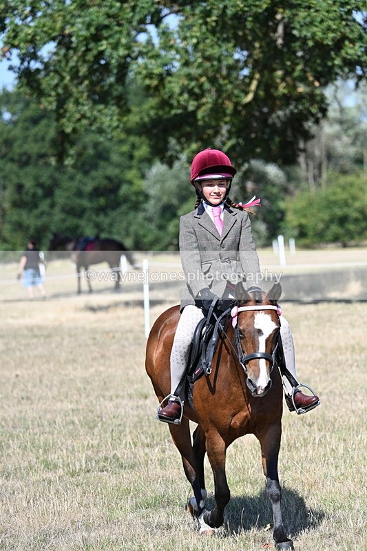 WJ7_4060 - Class 9 Mountain & Moorland Ridden
