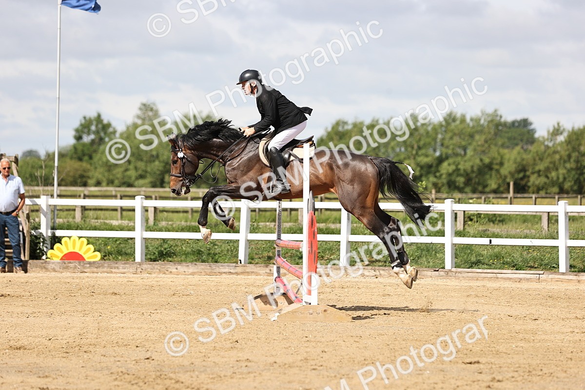 SBM_002013 - Class 9 - Senior British Novice - 90cm