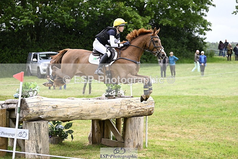 250524A-101252-08471 - A-053-Gemma.Watts-RUBIN.MOON.SB