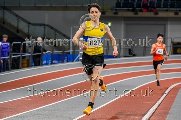 AgeInd25SAT-919752 - Track Male