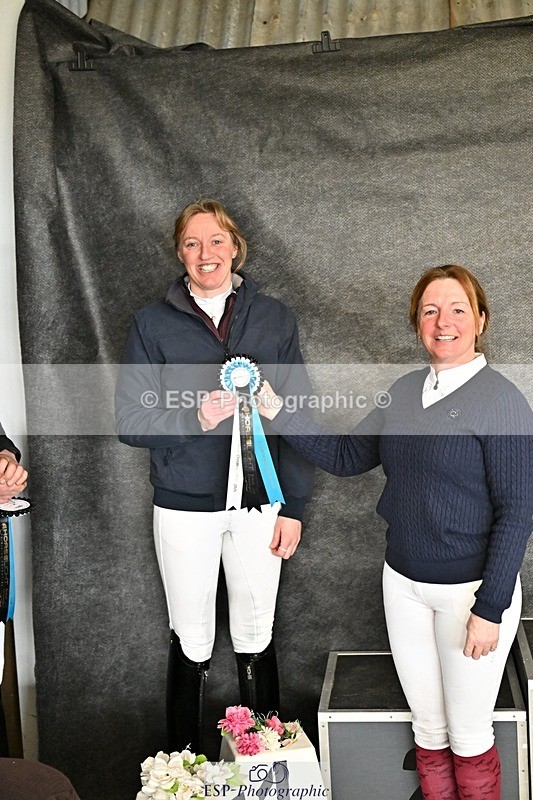 260214-130527-03865 - Cls 15 Medium Silver Presentations