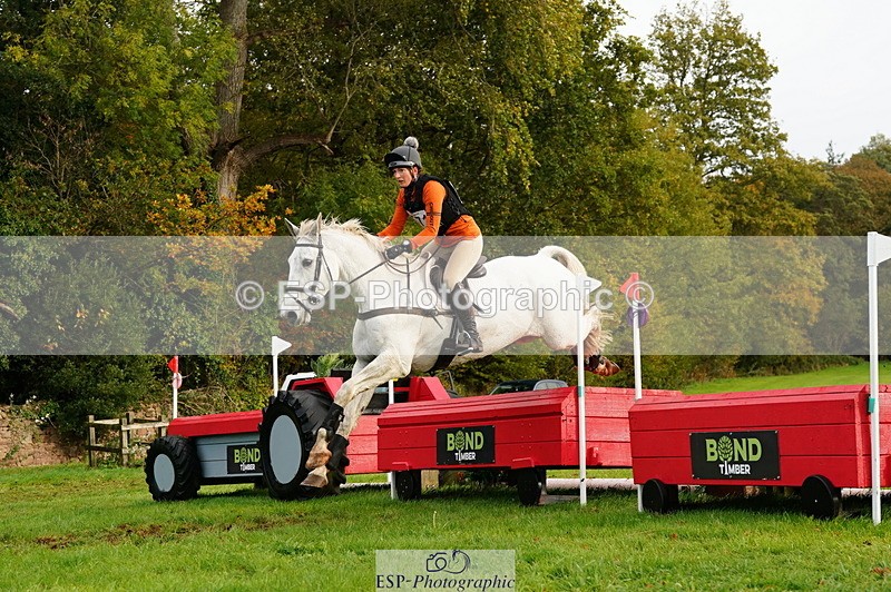 251025A-154042-21632 - G-571-Zoe.Mccanlis
