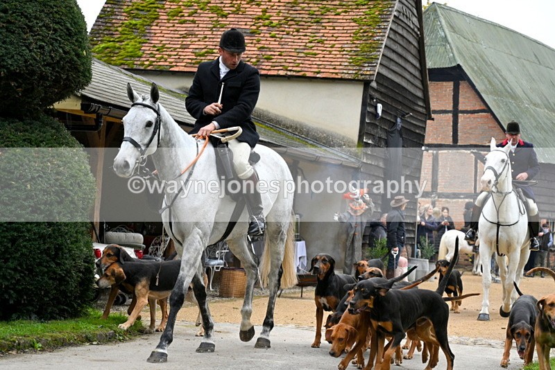 WJ7_6281 - Berks & Bucks - Children's Meet - The Old Farmhouse – Steventon.