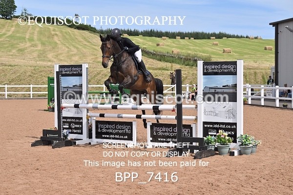 BPP_7416 - CLASS 15 FRI Senior 1.05m Open