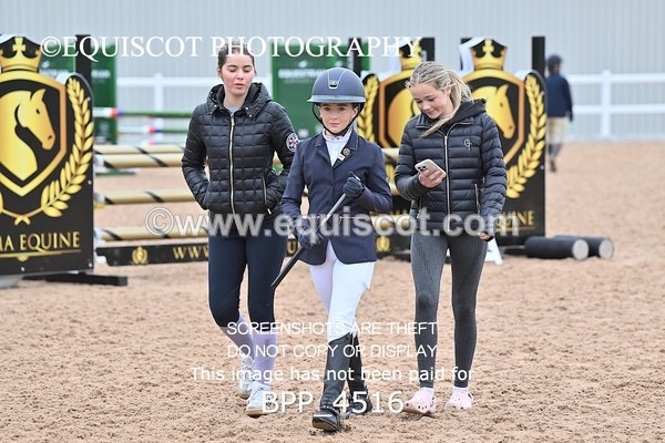 BPP_4516 - CLASS 20 SUN British Novice/90cms Open